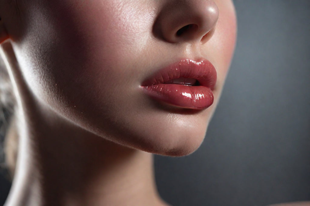 Lip Plumper: What It Is, How It Works, and the Effects